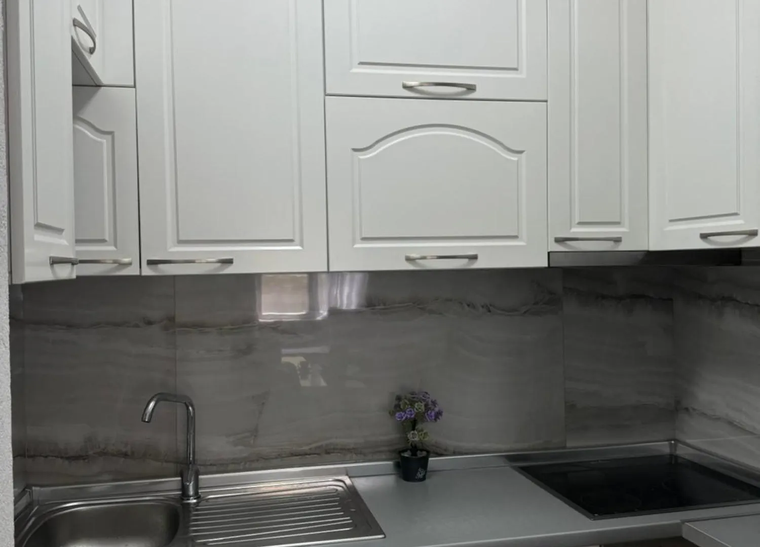 Modern Apartment For Rent In Τίρανα Αλβανία
